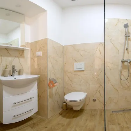 Cudesni Drvored Apartment *