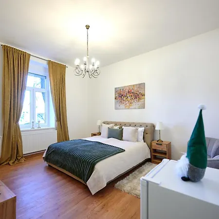 Cudesni Drvored Apartment