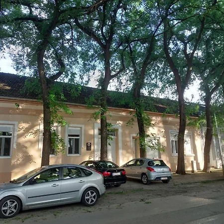 Cudesni Drvored Apartment *
